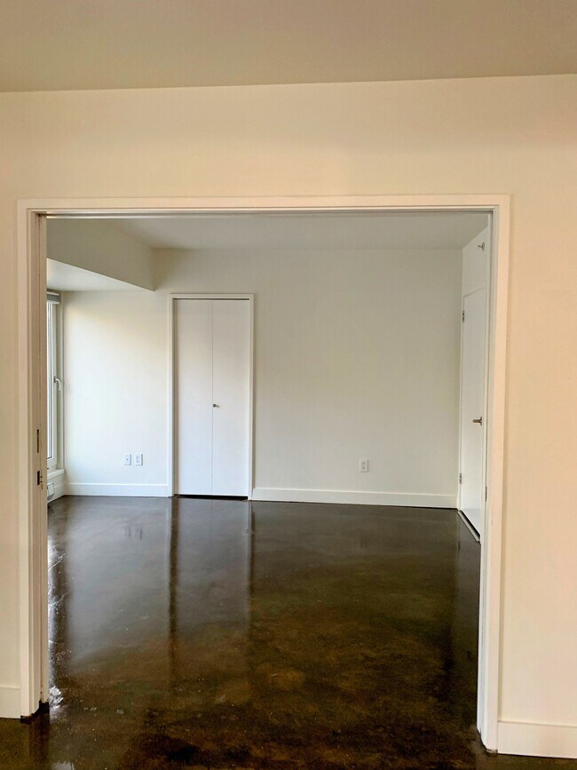 Building Photo - 1415 2nd Ave
