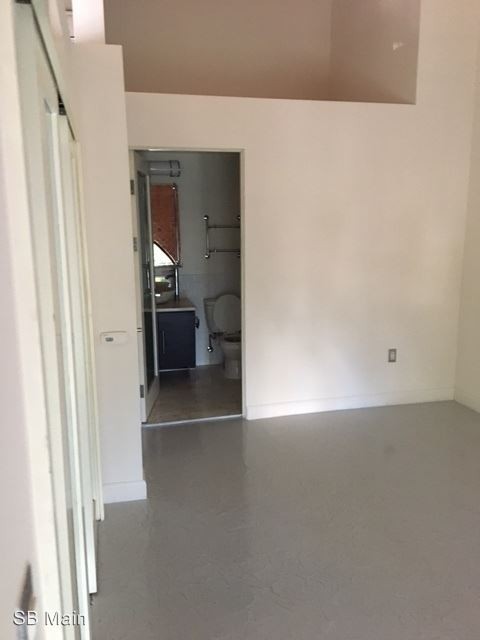 Foto del edificio - 111 W 7th St