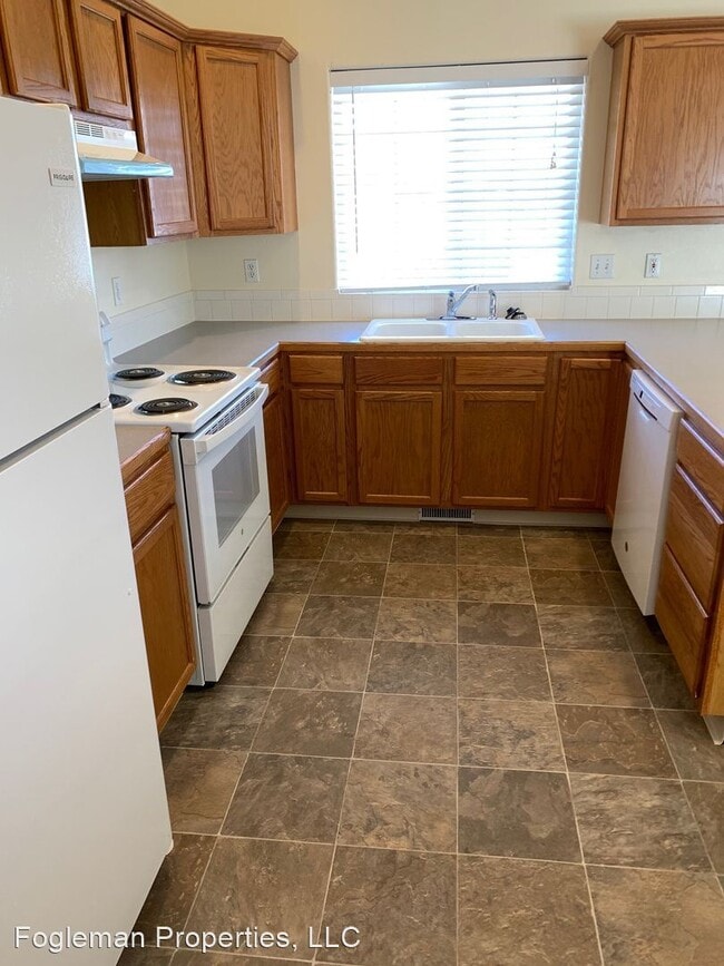 Building Photo - 3 br, 1.5 bath House - 785 Willow