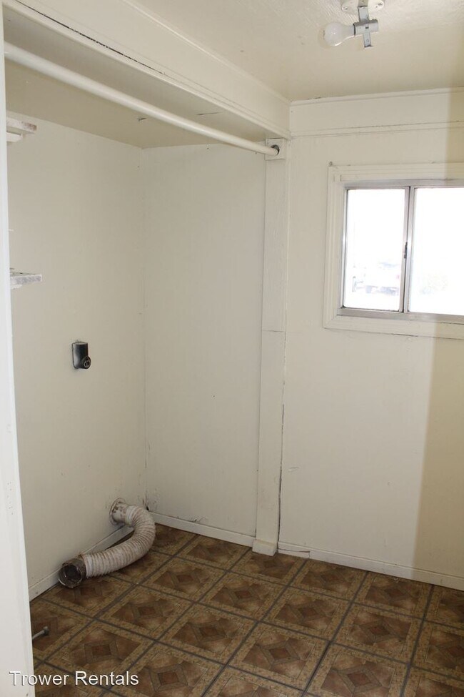 Building Photo - 3 br, 1 bath House - 3102 HANCOCK