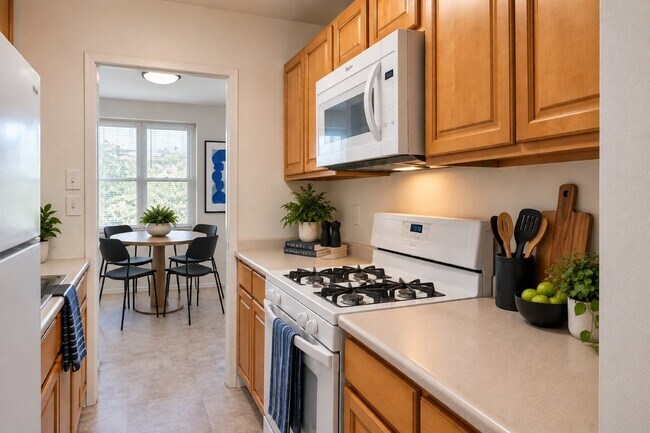 Building Photo - The Carlyle Apartment Homes