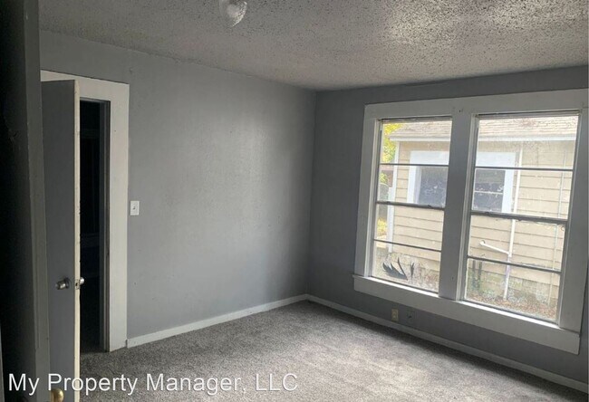 Foto del edificio - 2 br, 1 bath House - 4735 Rightway Avenue