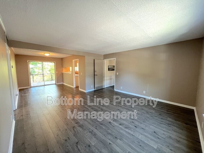 Foto del edificio - 2638 Park Rd