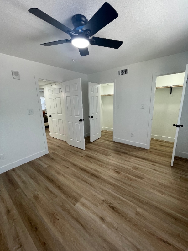 Building Photo - 125 13th St SE