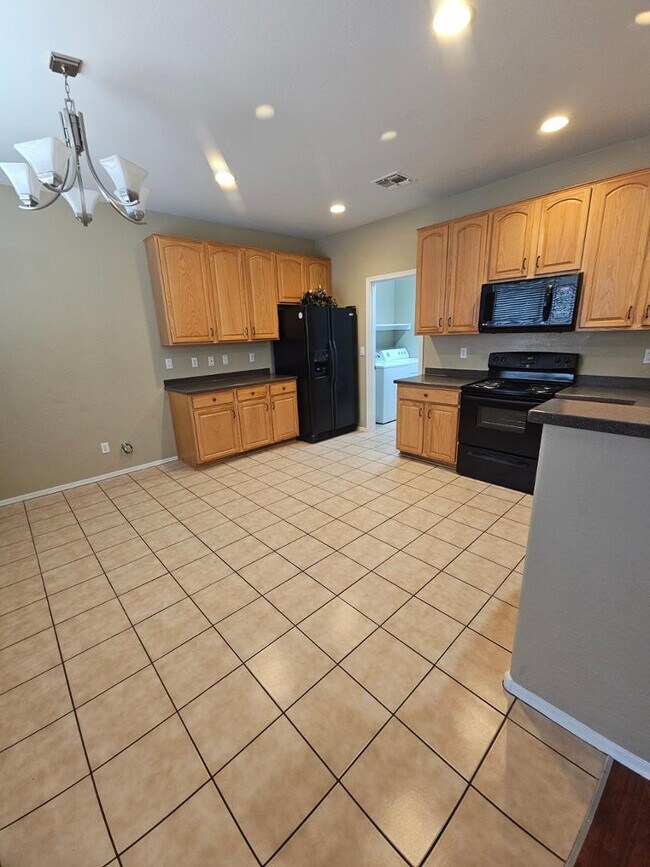 Foto del edificio - 18426 N Lariat Rd