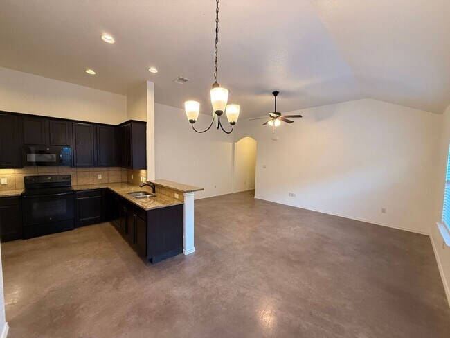 Foto del edificio - Modern 3bd 2ba Duplex in Prime Location
