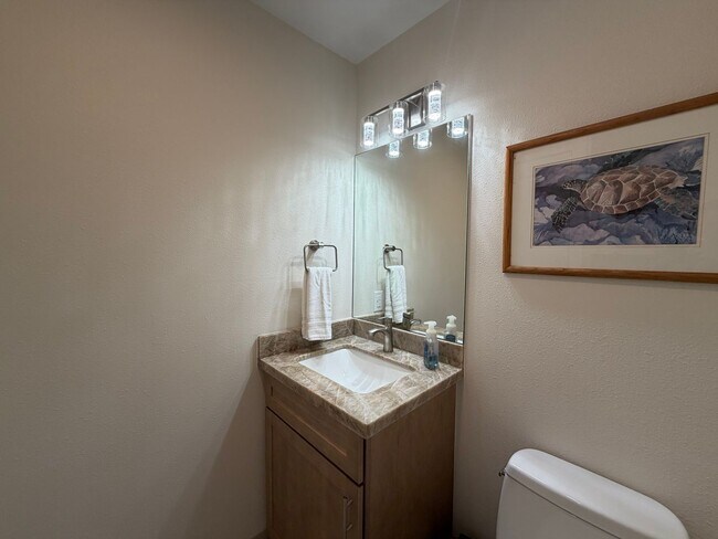 Foto del edificio - Furnished 4 Bedroom 3.5 Bathroom Whites Sands Beach