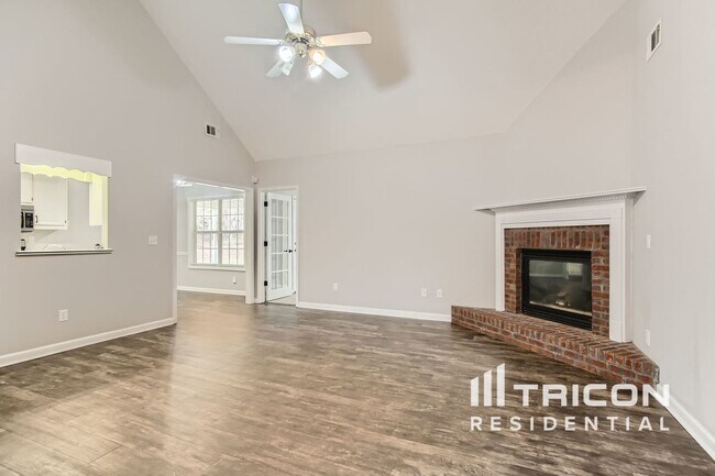 Foto del edificio - 1207 Maplewood Cir