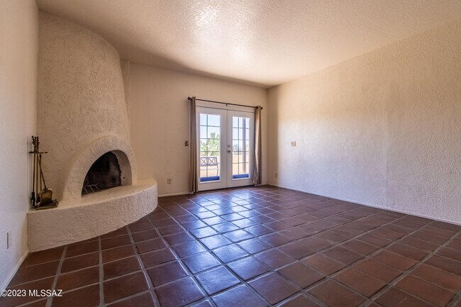 Building Photo - 4664 E Camino Pimeria Alta