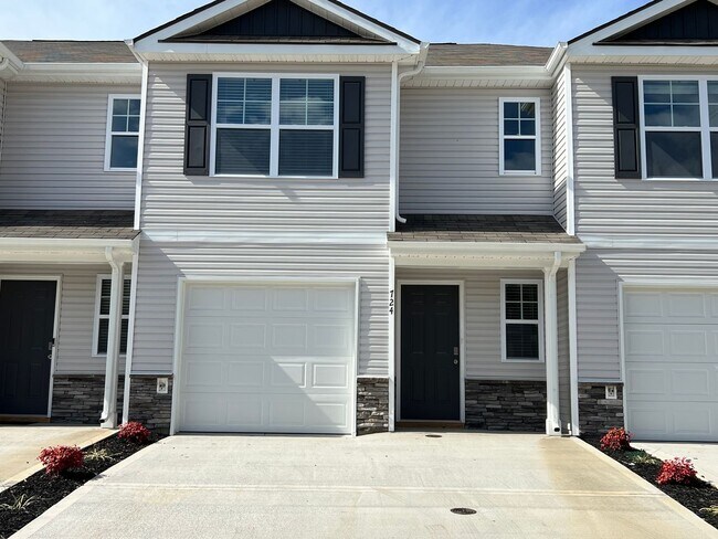Foto del edificio - Beautiful New Construction 3 bedroom 2.5 C...