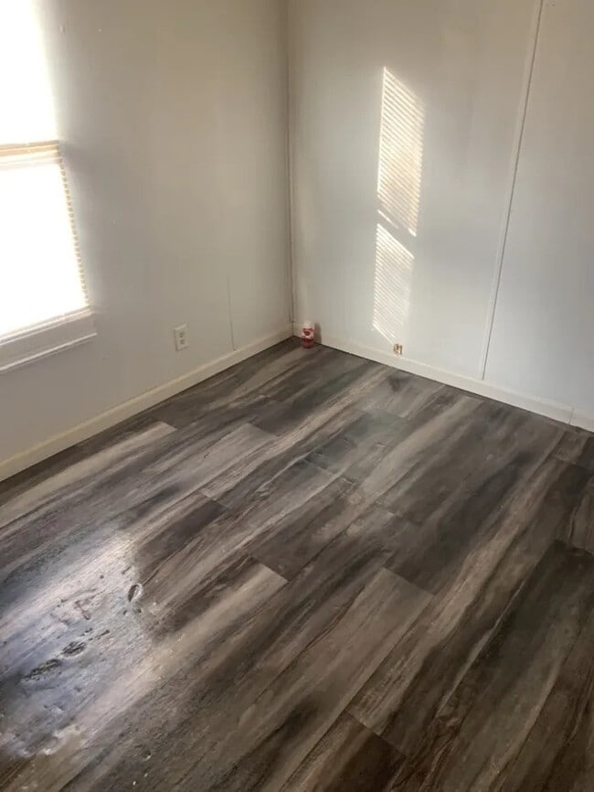 Foto del edificio - 3 Bedroom 2 bathroom