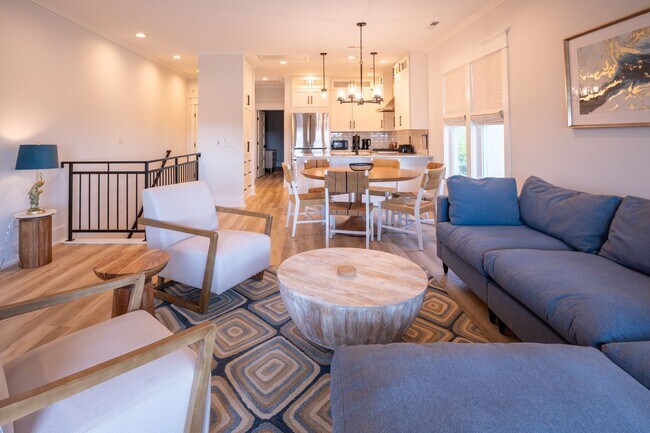 Foto del edificio - OFF-SEASON FURNISHED BEACH HOUSE AVAILABLE FOR MONTHLY RENTAL