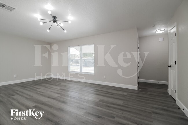 Building Photo - 3160 Argyle Rd