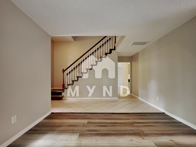 Foto del edificio - 8807 Village Hills Dr