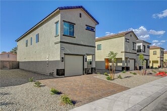 Building Photo - 2124 Abraham Ave