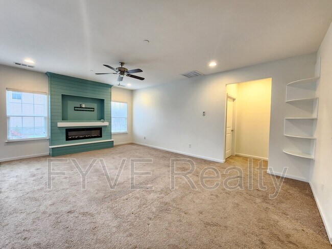 Foto del edificio - 3000 Ledgebrook Dr