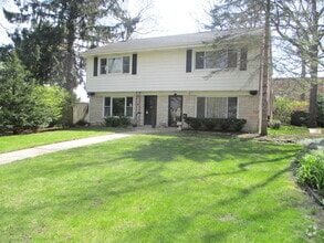 Building Photo - 419 Greenleaf Ave