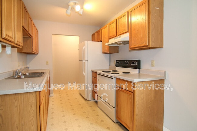 Building Photo - 112 Talon Pl