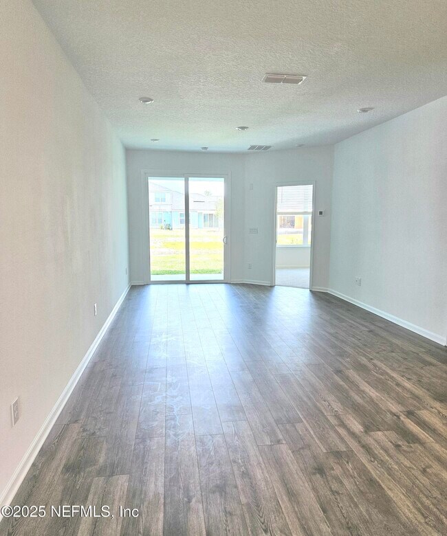 Foto del edificio - 263 Silver Myrtle Ct