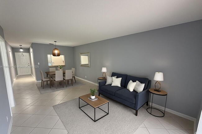 Building Photo - 603 Racquet Club Rd