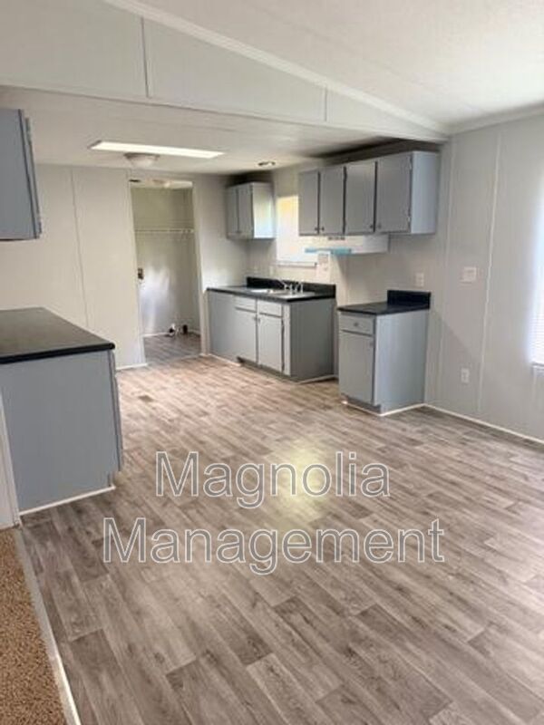 Foto del edificio - 202 Mallard Ln