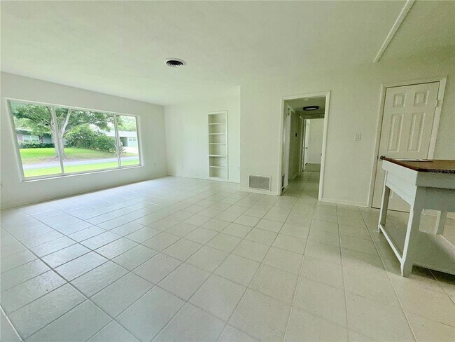 Foto del edificio - 1326 Edmundshire Ln