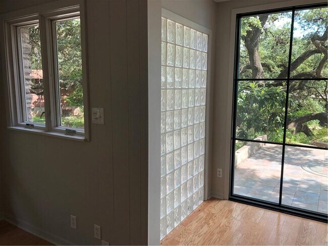 Building Photo - 4616 Shoal Creek Blvd
