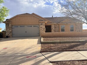 4049 Montreal Loop NE