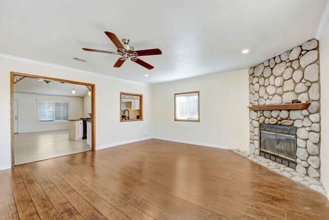 Building Photo - Single-family home located within the 'Eti...