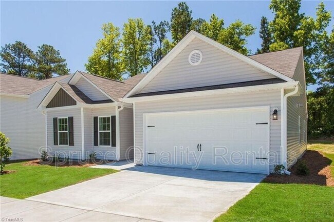 Building Photo - 2237 Balmore Ave