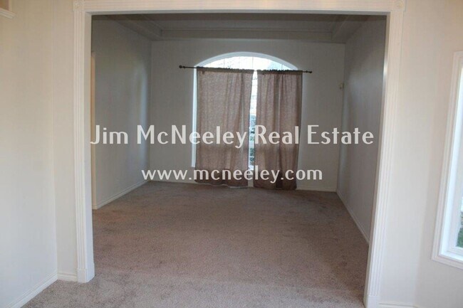 Foto del edificio - 4 br, 2.5 bath House - 3152 NE 11th Way