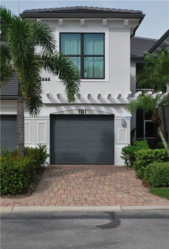 2444 Ravenna Blvd Naples, FL 34109 Alquileres en Naples, FL