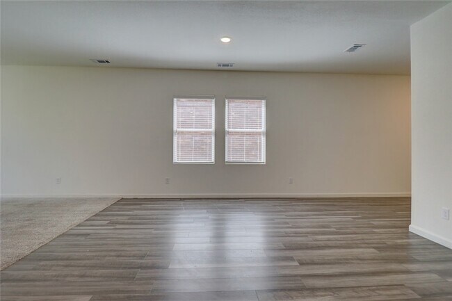 Foto del edificio - 613 Colgate Cir