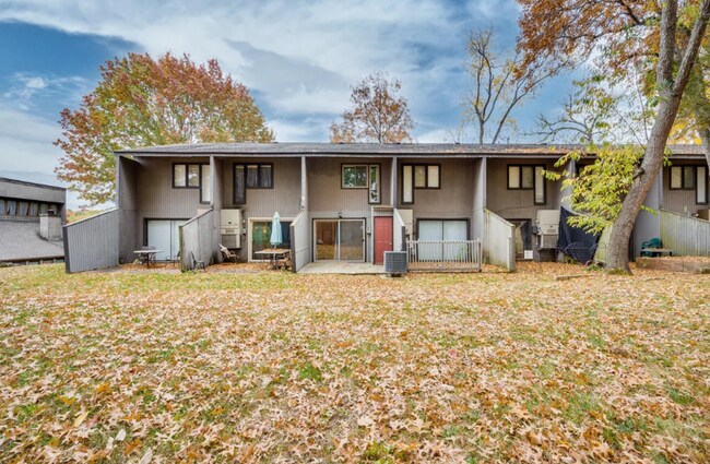 Foto del edificio - 2 Bedroom 1 Bath Condominium Located in Johnson City, TN