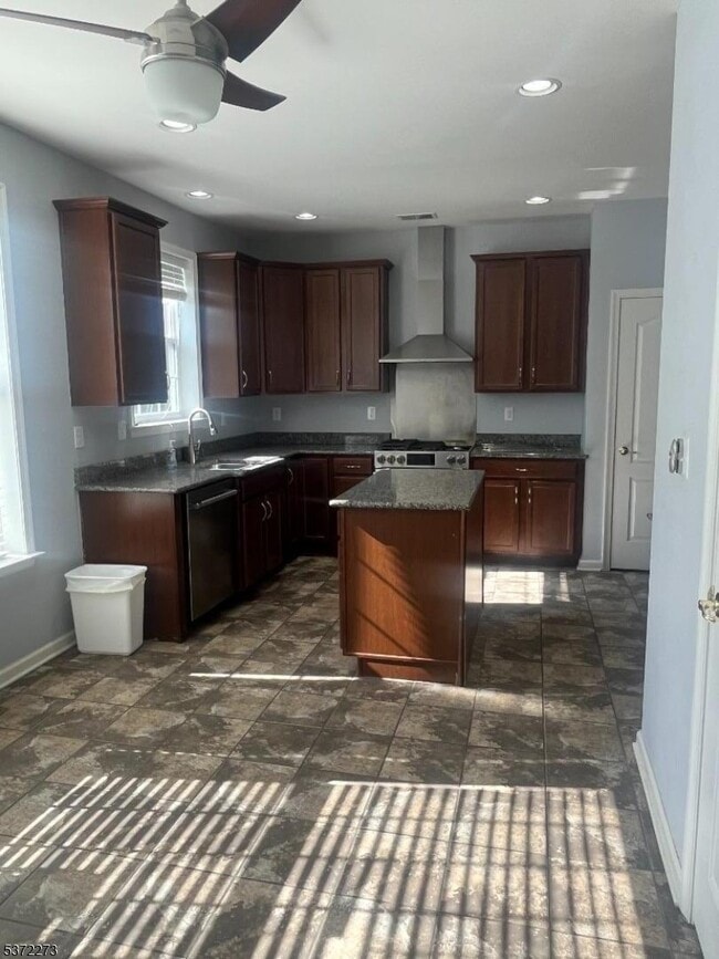 Building Photo - 133 Sowers Dr