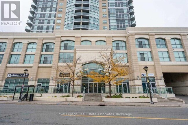 Photo du bâtiment - 9 George St N