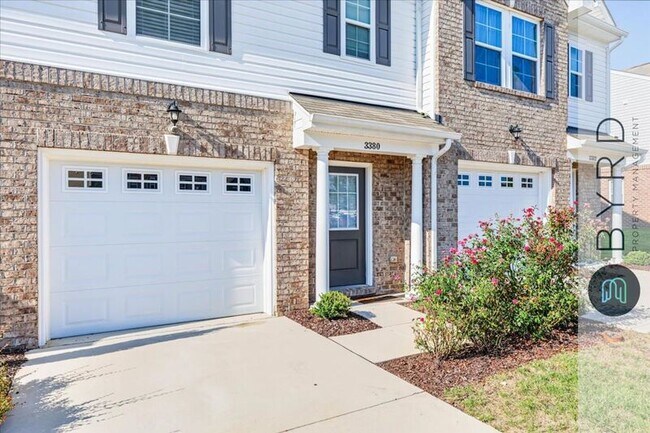 Foto del edificio - 3380 Dewsberry Ln