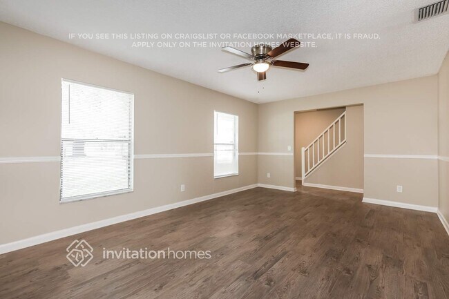 Foto del edificio - 709 Sandy Creek Dr