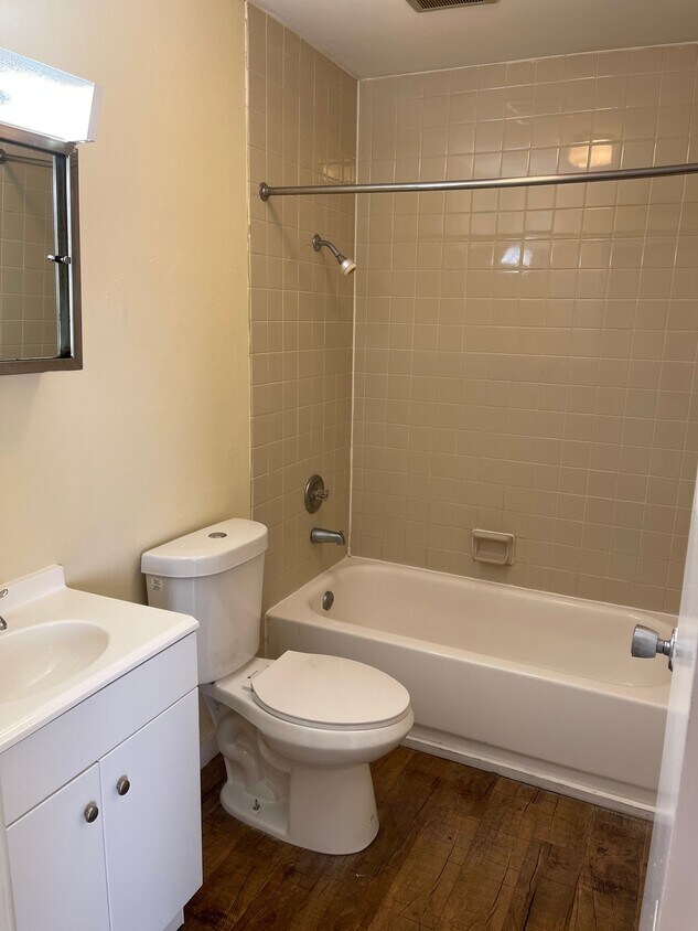 Primary Photo - 1513 Hobson Dr