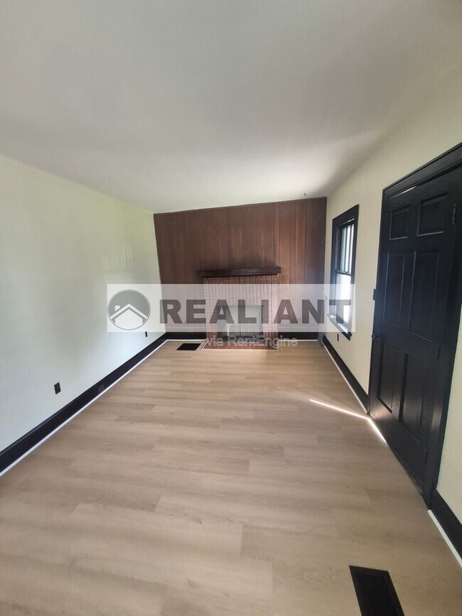 Foto del edificio - 2717 Dakota Ave