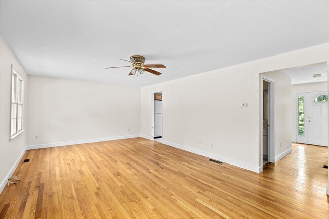 Building Photo - 30 Kilby St
