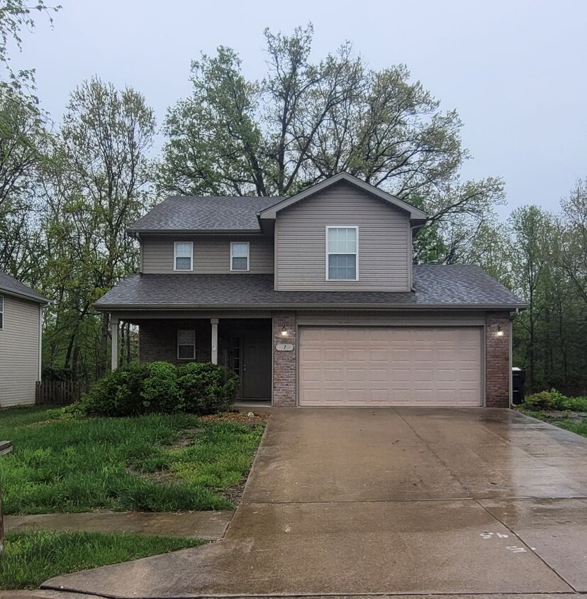 Primary Photo - 3 Bedroom 2.5 Bath Home- Vanderveen