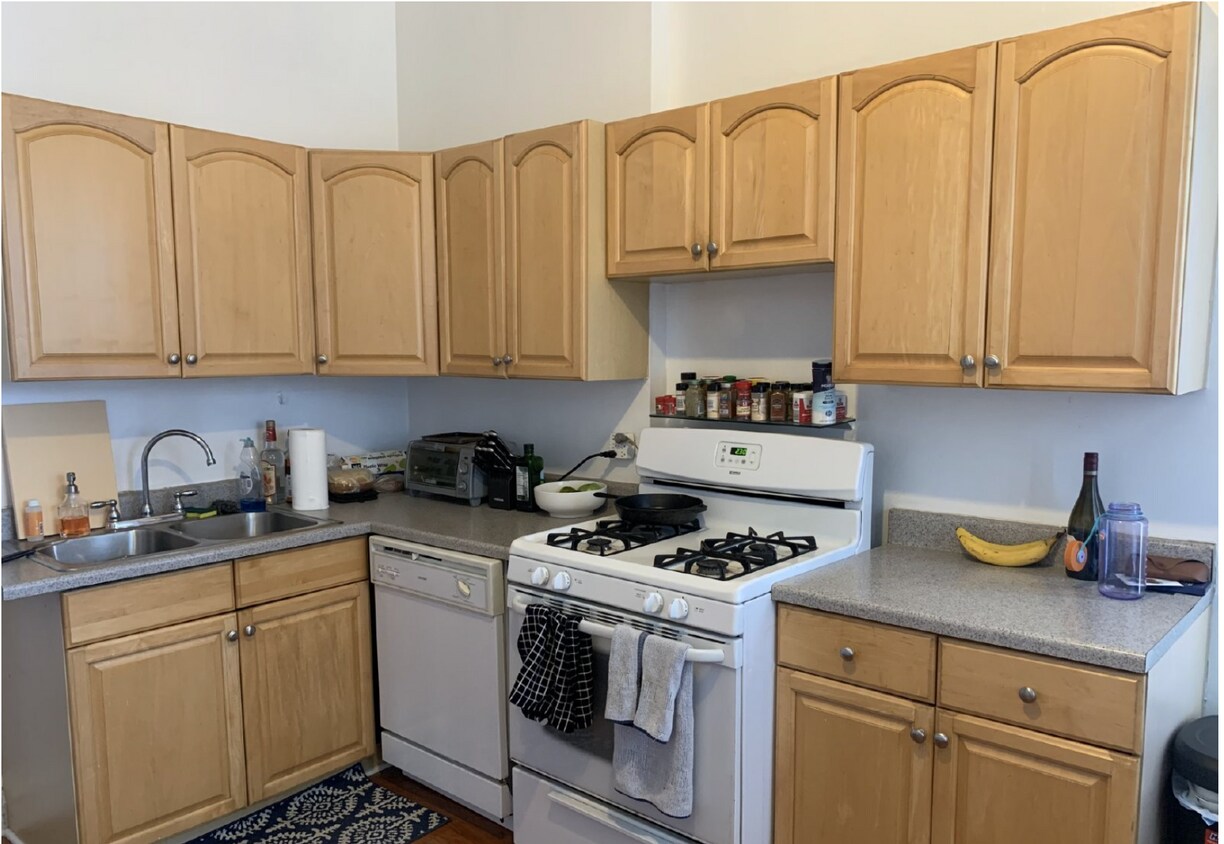 Foto principal - 723 W Wrightwood Ave