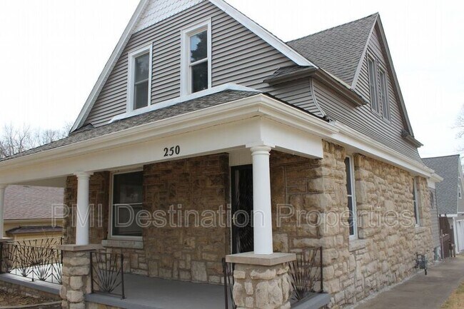 Foto del edificio - 250 N Thorpe St