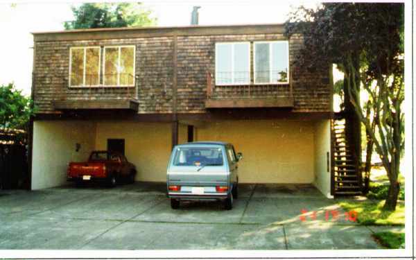 Building Photo - 555 Liberty St