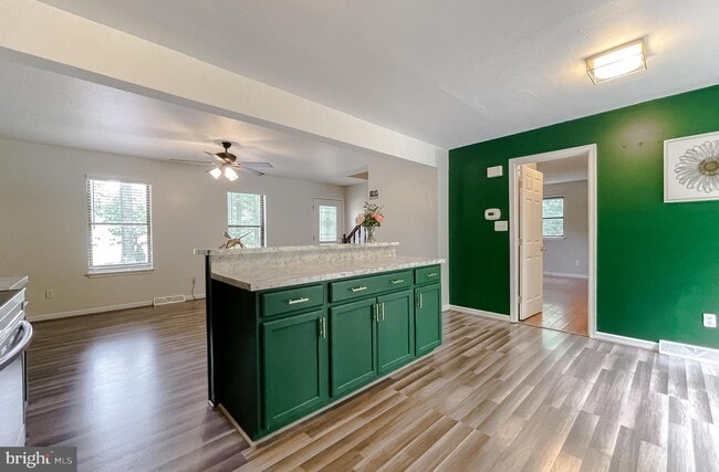 Building Photo - 45381 Abell Dr