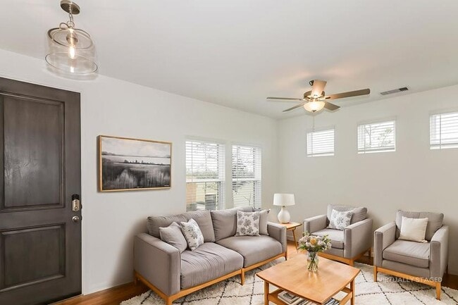 Interior Photo - Millers at Elyson