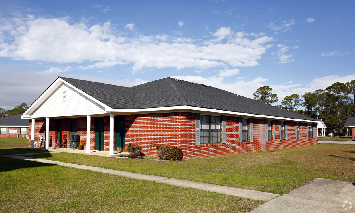 Primary Photo - Chancery Square Apartments