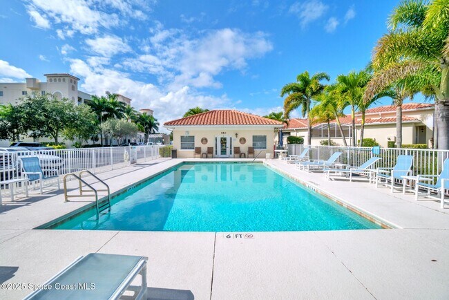Foto del edificio - 8657 Villanova Dr