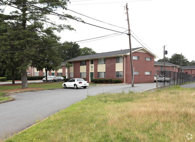Building Photo - Harmony Meadows
